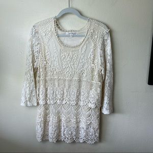 Travelsmith Cream Crochet Top, Size M, Excellent Condition